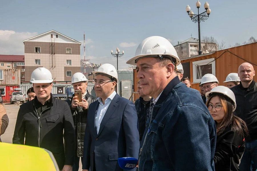 Валерий Фальков проинспектировал ход строительства кампуса «СахалинТех»